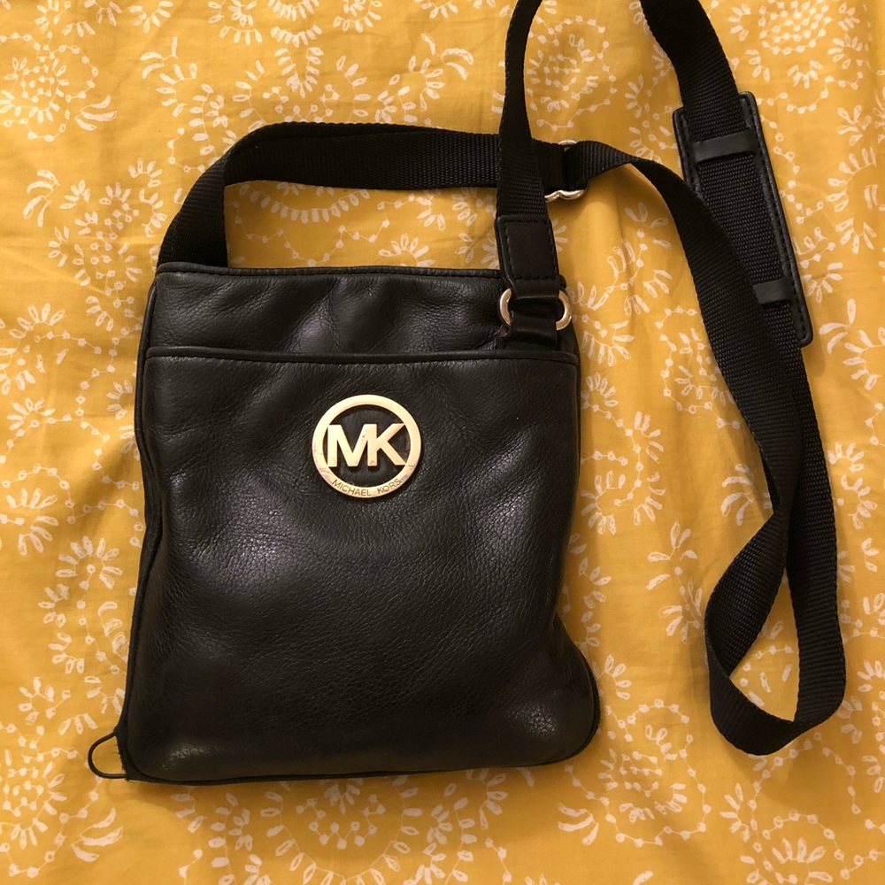 Michael Kors Crossbody - Picture 4 of 5